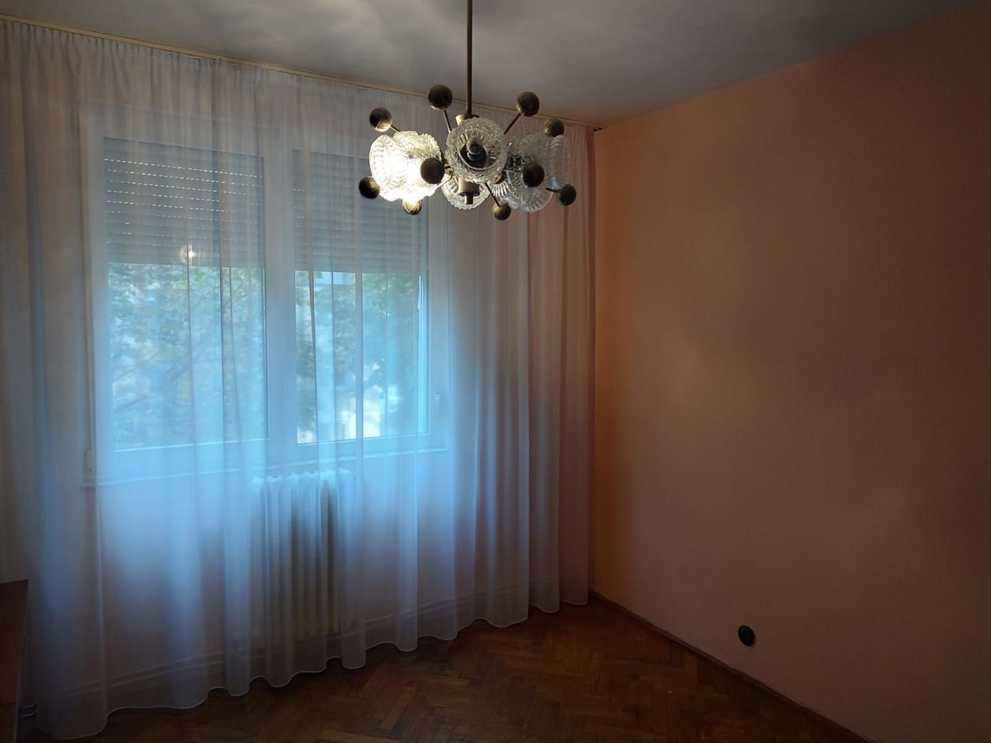 ageuropa.ro vinde Ap. 2 cam. 55mp Etaj 2 în Carpați 1. - Poză 5