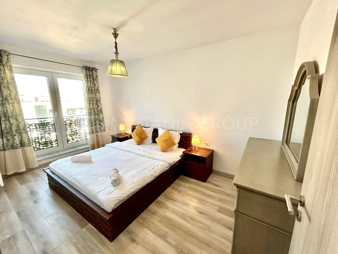 Apartament 3 camere decomandat, 2 bai, parcare, boxa, Kasper Coresi - Poză 4