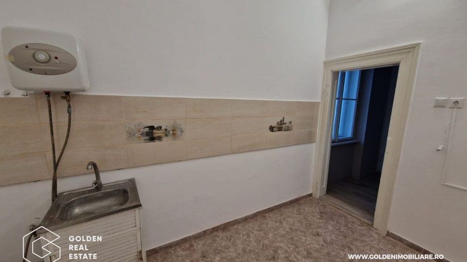 Apartament 3 camere renovat, ultracentral, etaj 3, cladirea Catedralei Catolice - Poză 8
