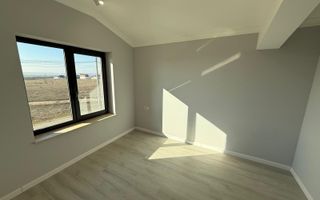 Casa Moderna-Damila-3 dormitoare-curte amenajata-La cheie-Asfalt - Poză 6