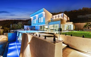 Vila unica cu panorama superba asupra Clujului, cartier Grigorescu! - Poză 1