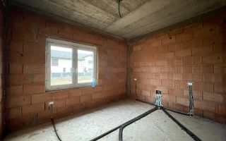 Duplex unit prin cam. tehnica - pe parter - 4 camere - Mosnita Noua - Poză 6