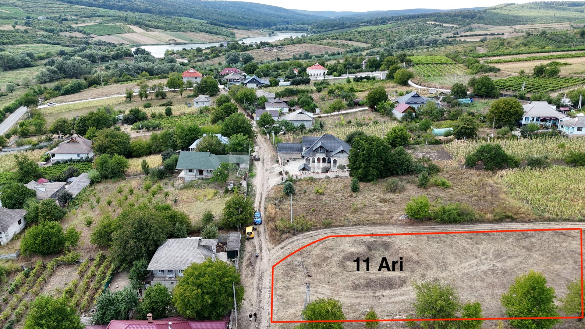 Teren pentru construcții – 11 ari în Scoreni, r-nul Strășeni - Poză 1