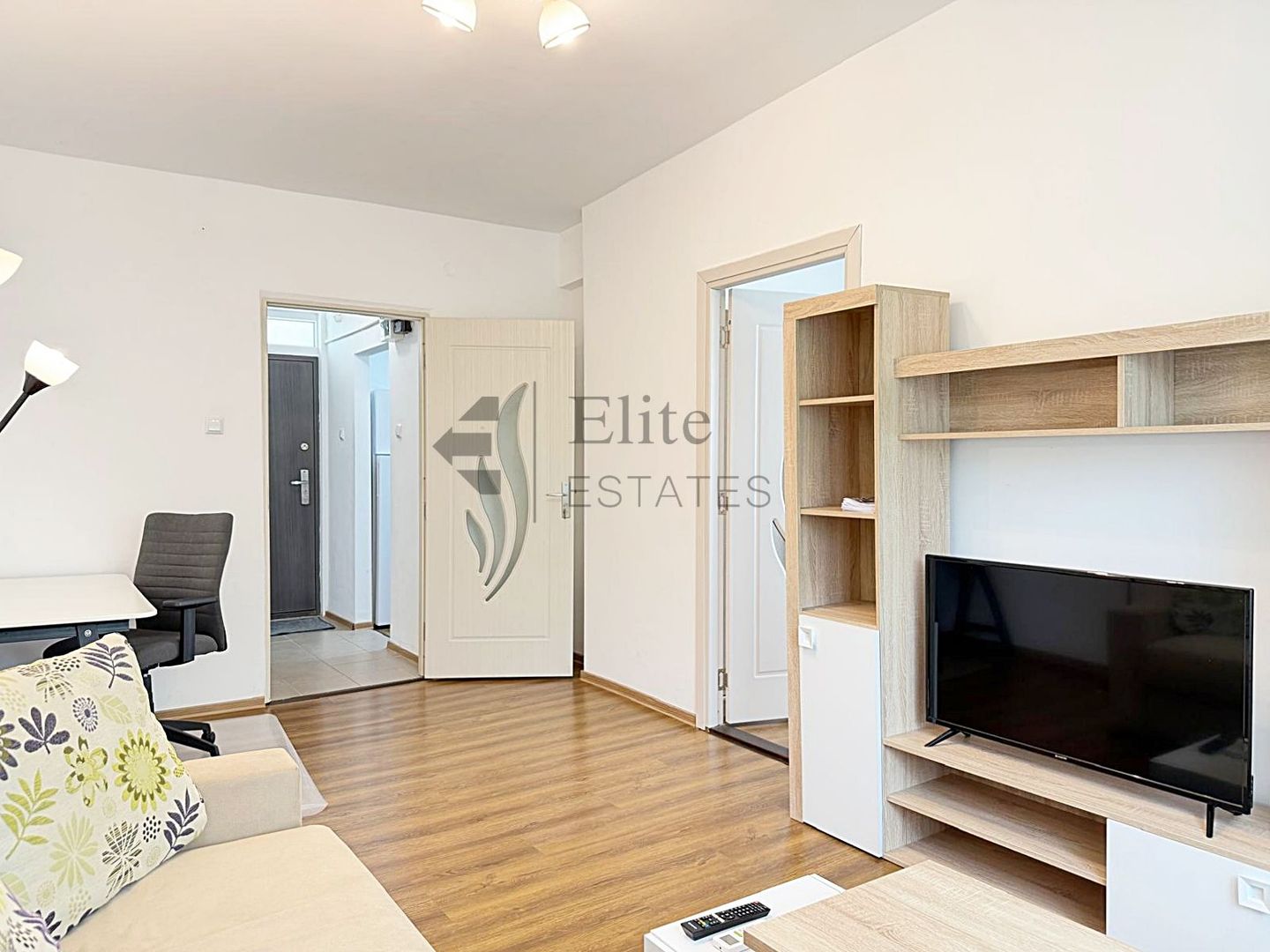 Apartament cu 2 camere ultracentral in Oradea - Poză 2