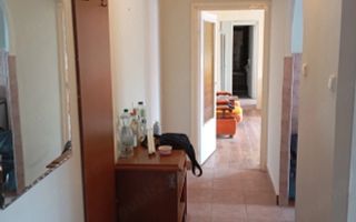 Apartament 3 camere de vanzare - Poză 3