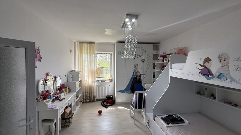 Ap 3 camere - transformat din alipirea a 2 garsoniere - 62 mp - parter - Poză 9