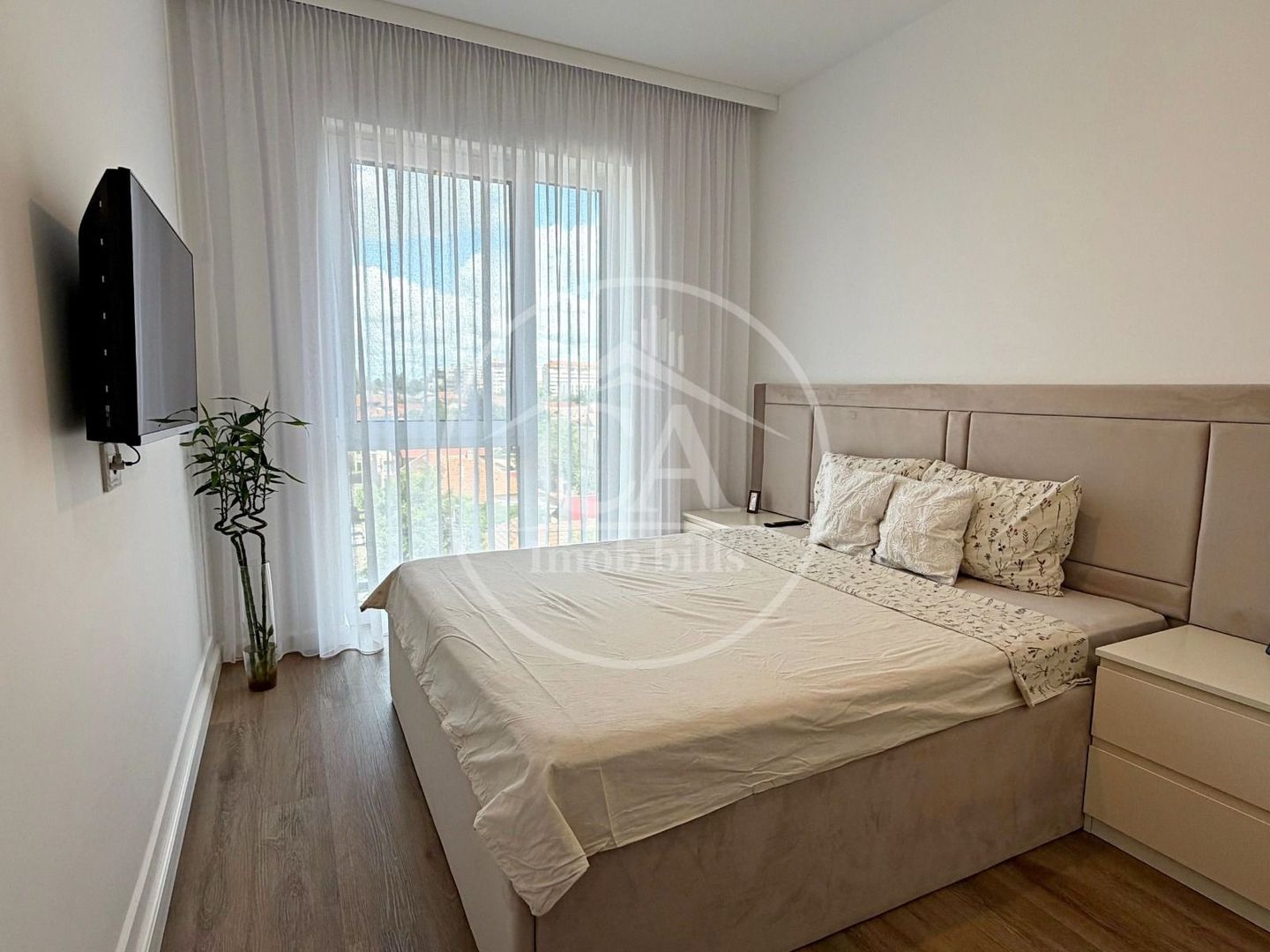 Apartament cu 3 camere de vânzare în Prima Arena, Oradea - Poză 4