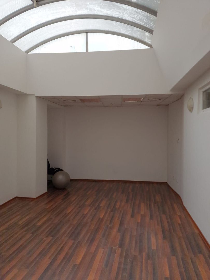 Birou deosebit 30 mp SAD - Poză 6