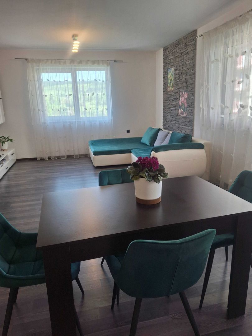 Apartament 2 camere, balcon, etaj intermediar, BMW - Poză 2