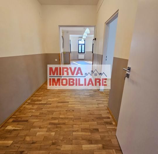 🏢 Spațiu de birouri – 5 camere, 3 băi – Etaj 1 vilă, Zona Centrală - Poză 40