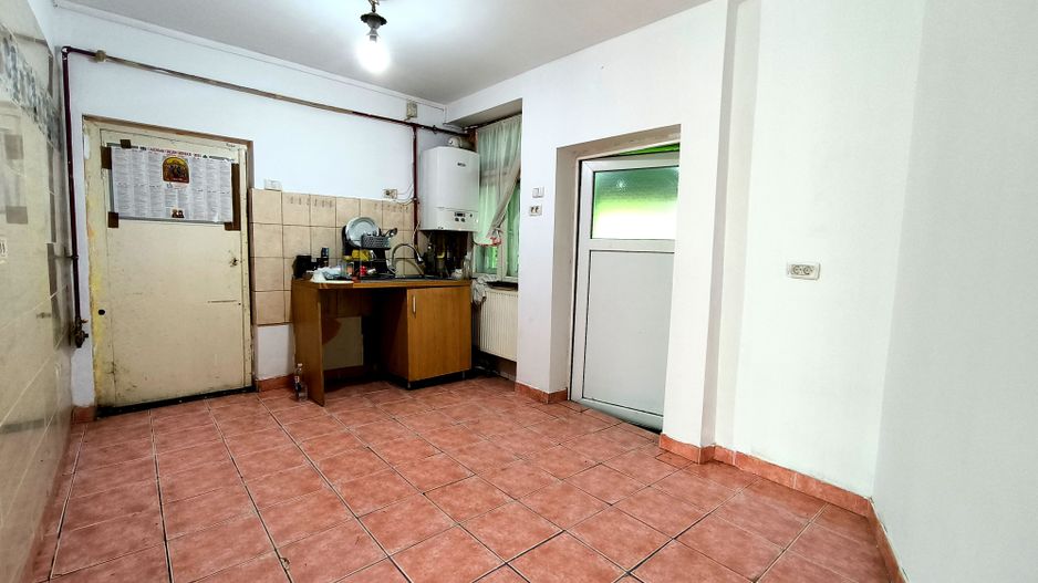 Casă individuală de închiriat, zonă centrală pentru firme - Poză 8