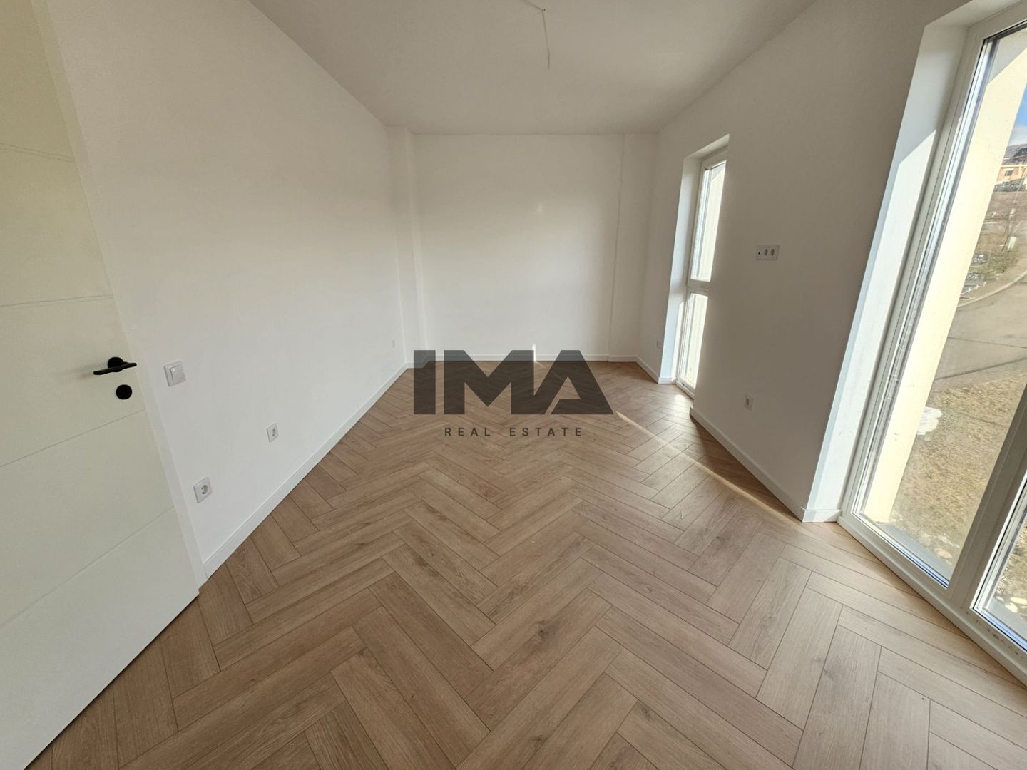 Apartament 2 camere finisat ,cartier iris - Poză 2