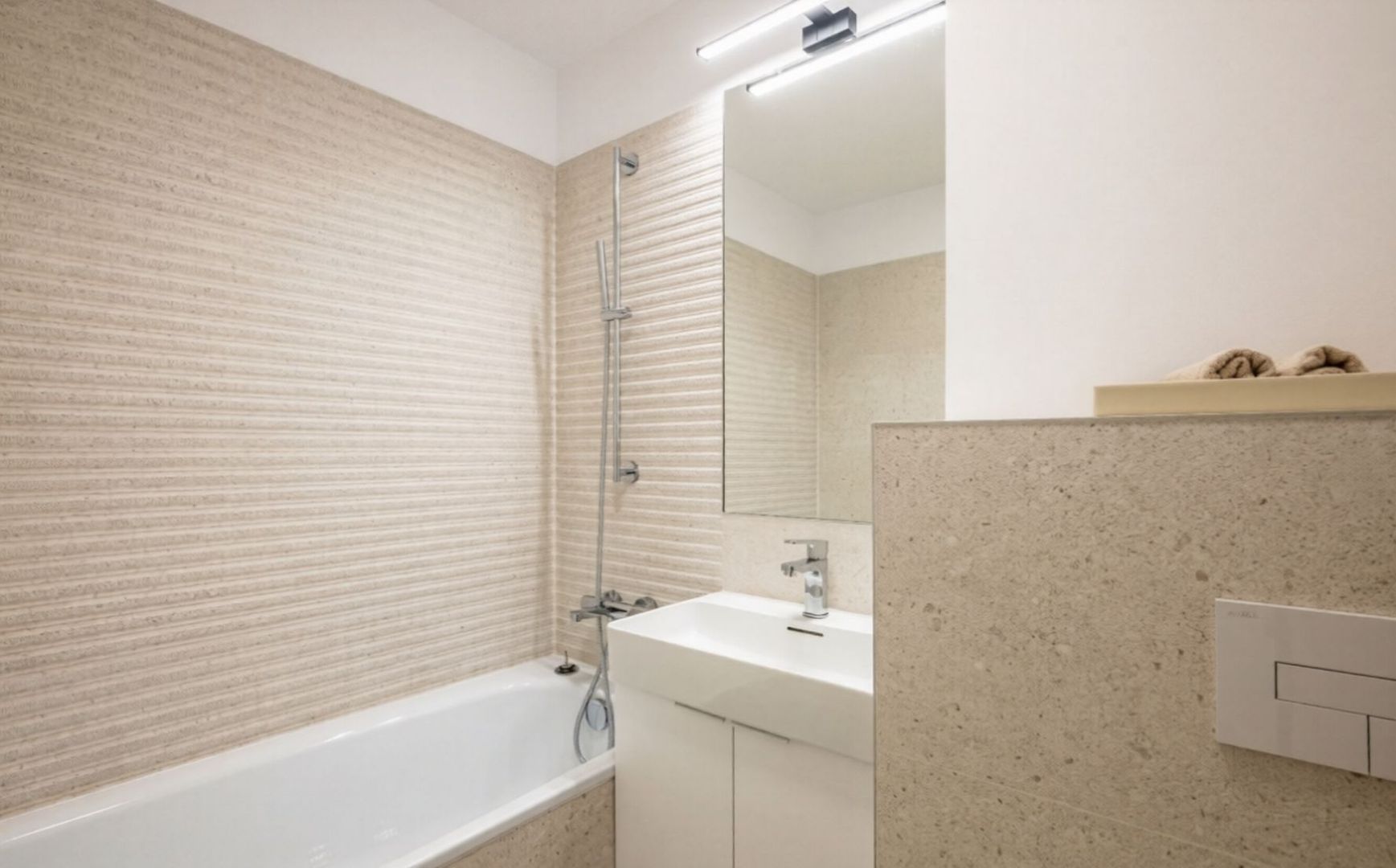 Apartament High End 2 camere Upsite I Loc de parcare si boxa - Poză 12