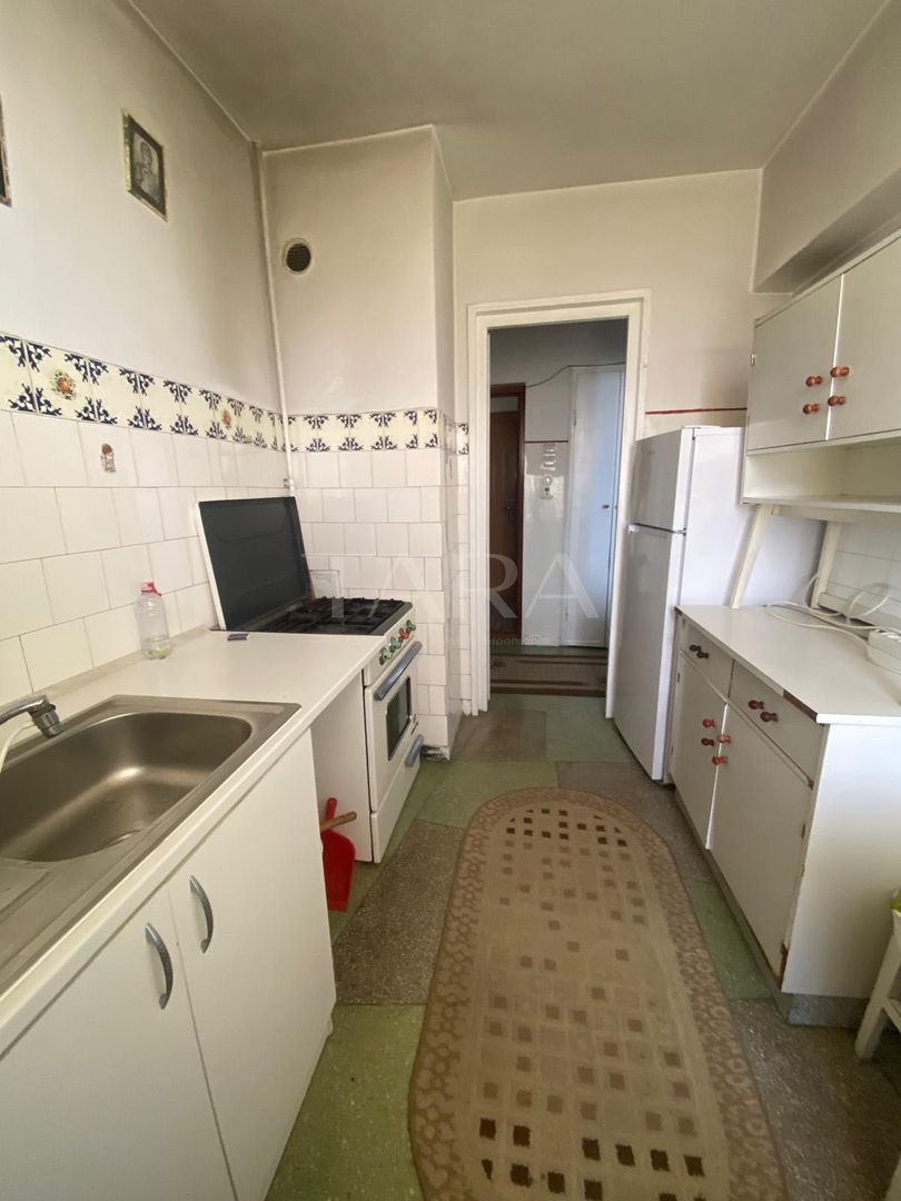 Apartament 2 camere – zona Mercur, cartier liniștit. - Poză 1