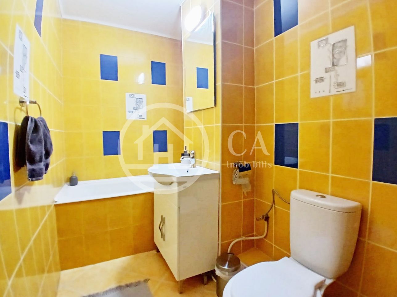 Apartament de vânzare cu 3 camere în zona Rogerius, Oradea - Poză 15