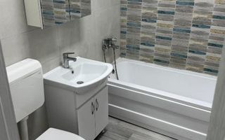 De inchiriat apartament cu 2 camere NEMOBILAT , Metalurgiei sector4 - Poză 9