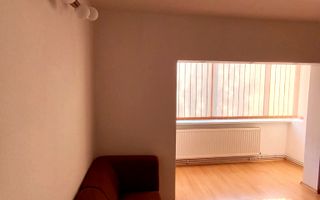 Apartament cu 2 camere, 55 mp, centrală proprie și aer condiționat - Poză 3