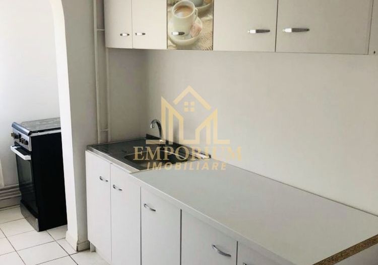 2 camere decomandate, Parcare, Intre Lacuri, zona Lacul 3 - Poză 6