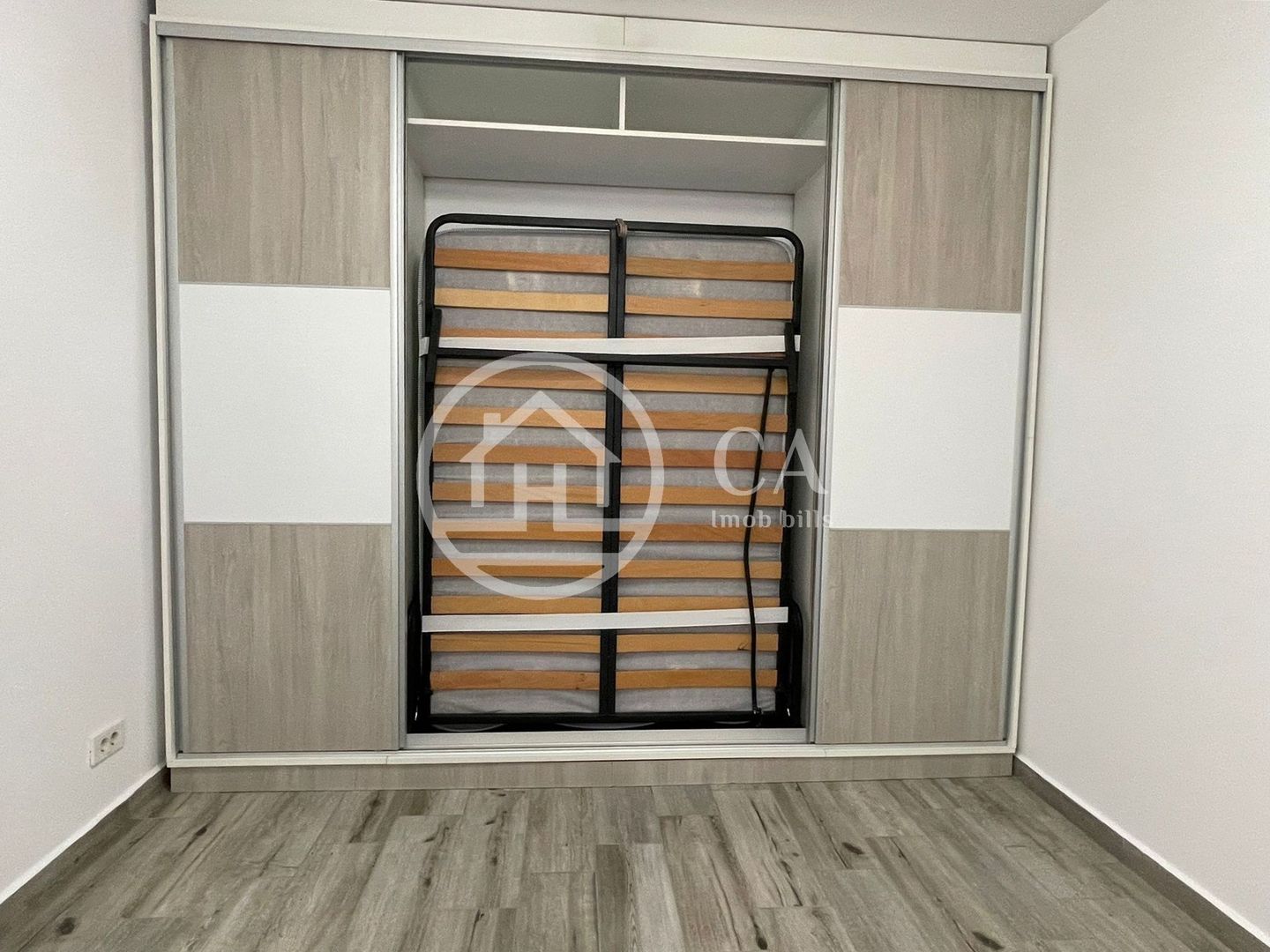 Apartament cu 1  camere de vânzare în zona Victoria Residence, Oradea - Poză 4