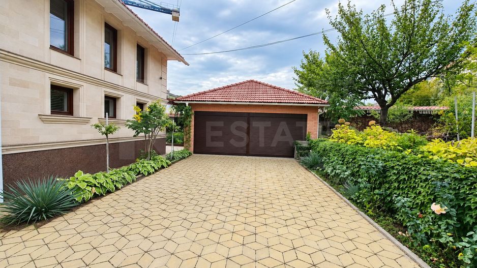 Chirie, casă, 5 camere, Strada Guţu Valentin, Centru - Poză 3