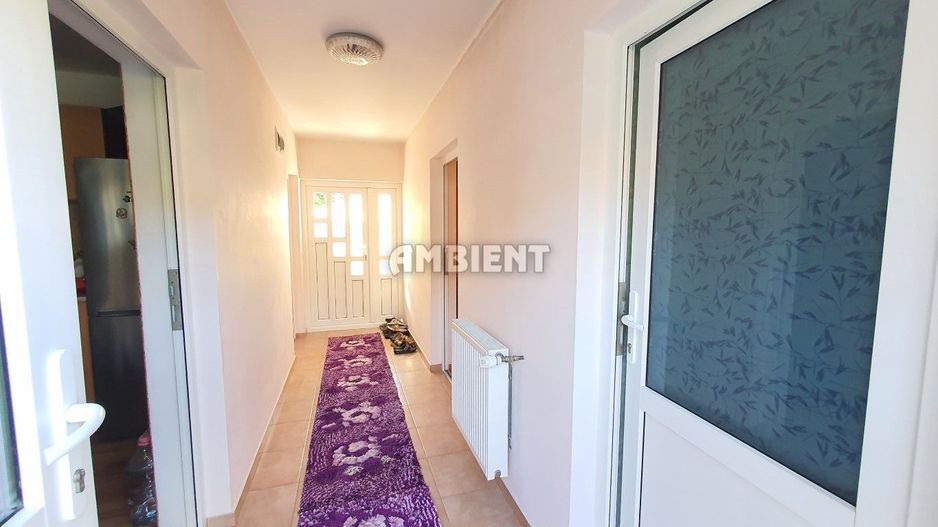 CASĂ INDIVIDUALĂ P+1E, teren 880 mp, zona GURA BUSTEI; - Poză 2