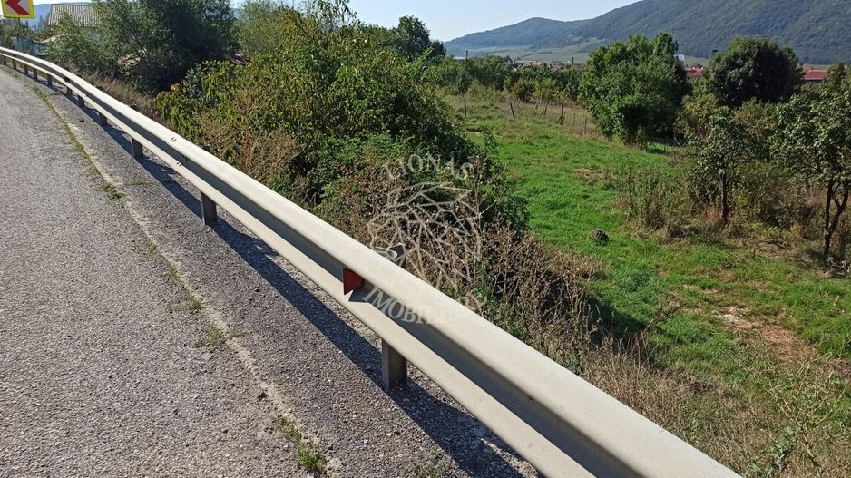 Teren intravilan 1400 mp cu utilitati la DN 17- Crainimat - Poză 4