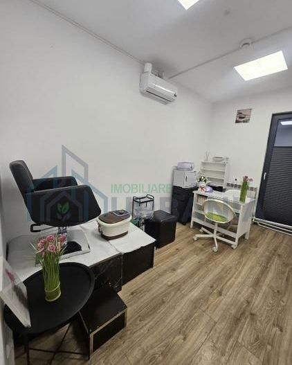 Cabinet Manichiură Premium Royal Town Copou + Bază 1000 Cliente - Poză 1