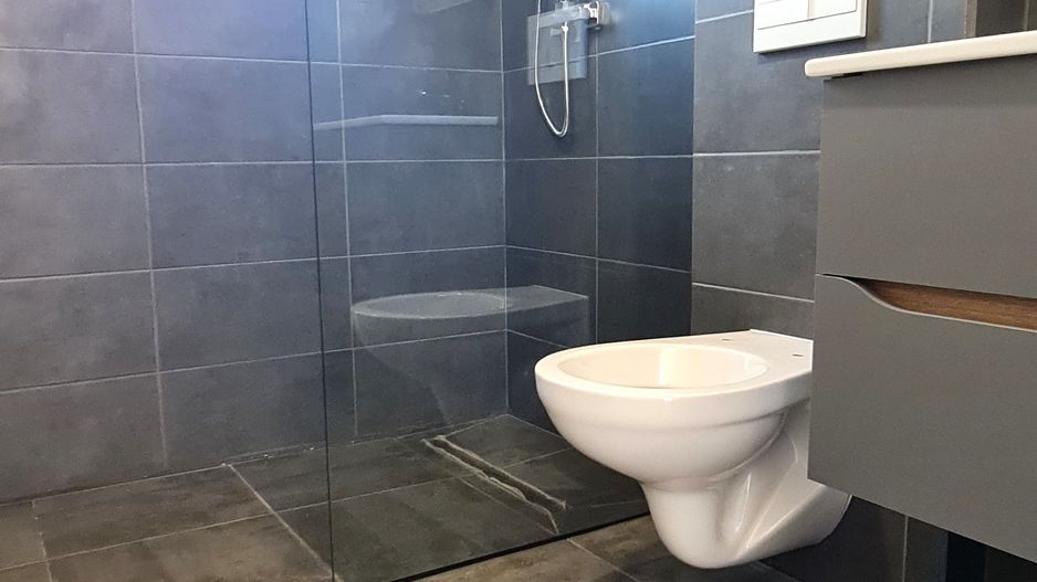 Casa individuala 3 camere finalizata cartier Izvor Tarlungeni Brasov - Poză 6