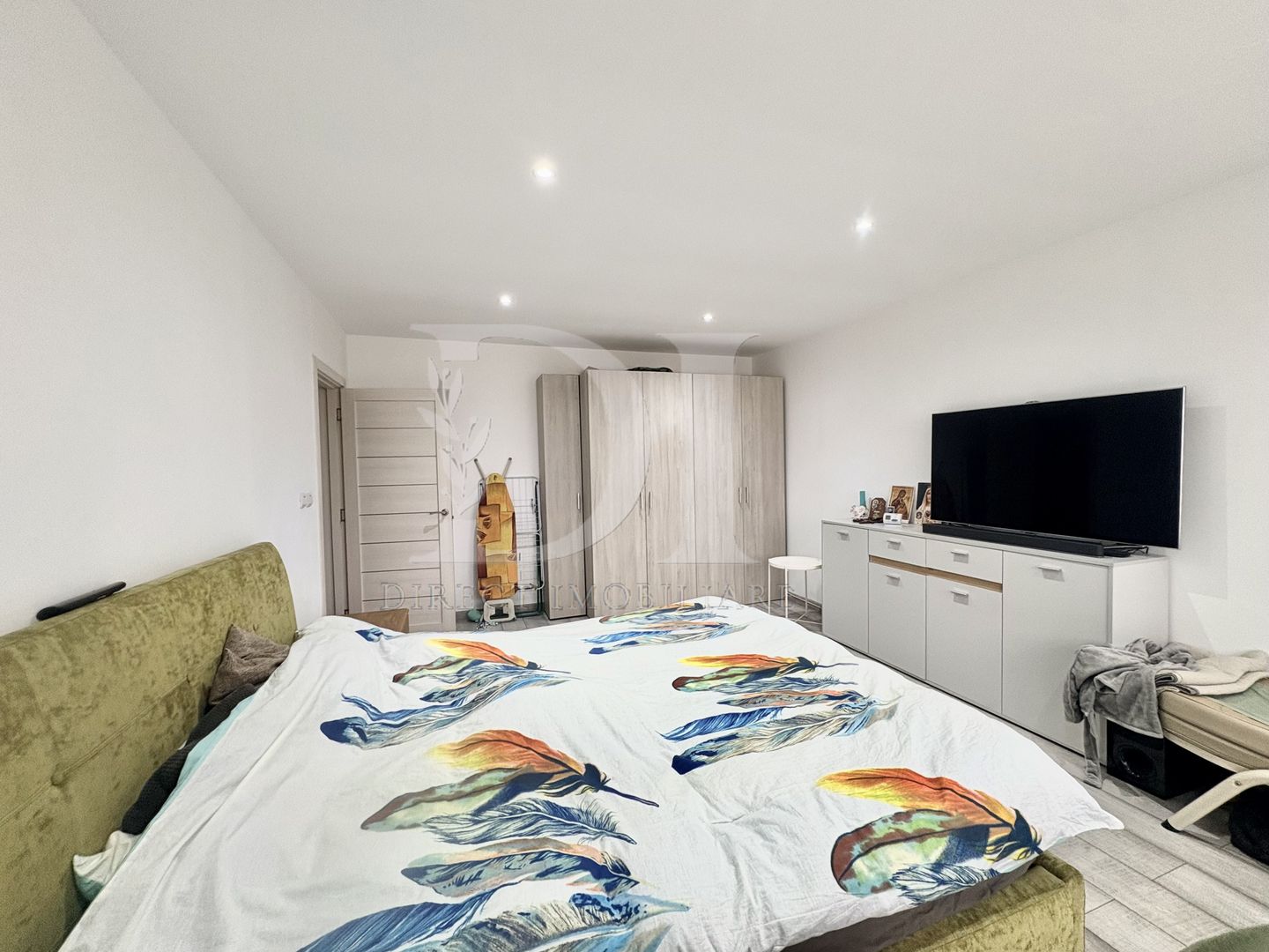 Apartament cu 3 camere - zona str.Ioan Rus - Poză 3