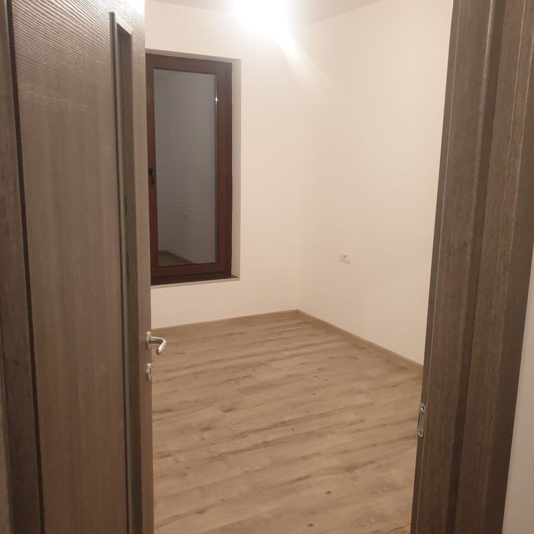 Zona Hotel IQ - Poză 8