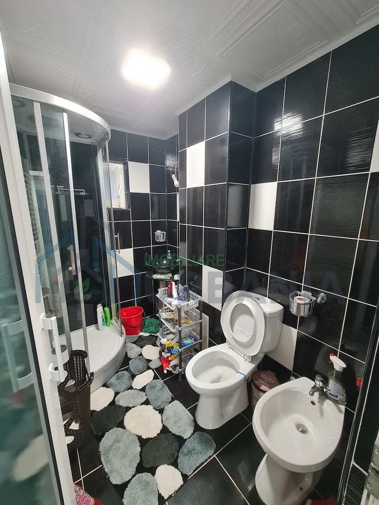 Apartament 3 camere de vânzare, Filiasi, mobilat și utilat, etaj 3 - Poză 8