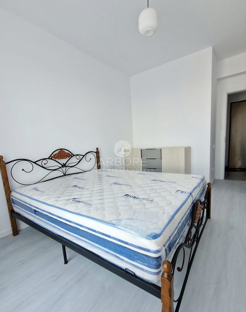 Apartament de lux cu terasa, complet utilat - Poză 4