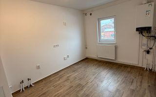 Locație excelentă! Apartament 3 camere renovat, etaj 1, Sibiu - Poză 1