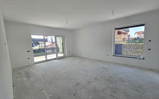 Casa Sibiu, intrare Selimbar, garaj, pivnita, curte mare - Poză 7