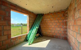 Casa la rosu de vanzare | 120 mp | 5 ari de teren | sat Sasar - Poză 4