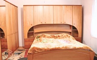 Casa in centrul localitatii Galsa - LINISTE LA TINE ACASA - COMISION ZERO - Poză 6