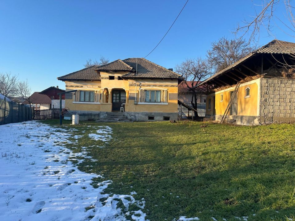 Casa in Com. Priboieni, Sat Pițoi - Comision 0 - Poză 1