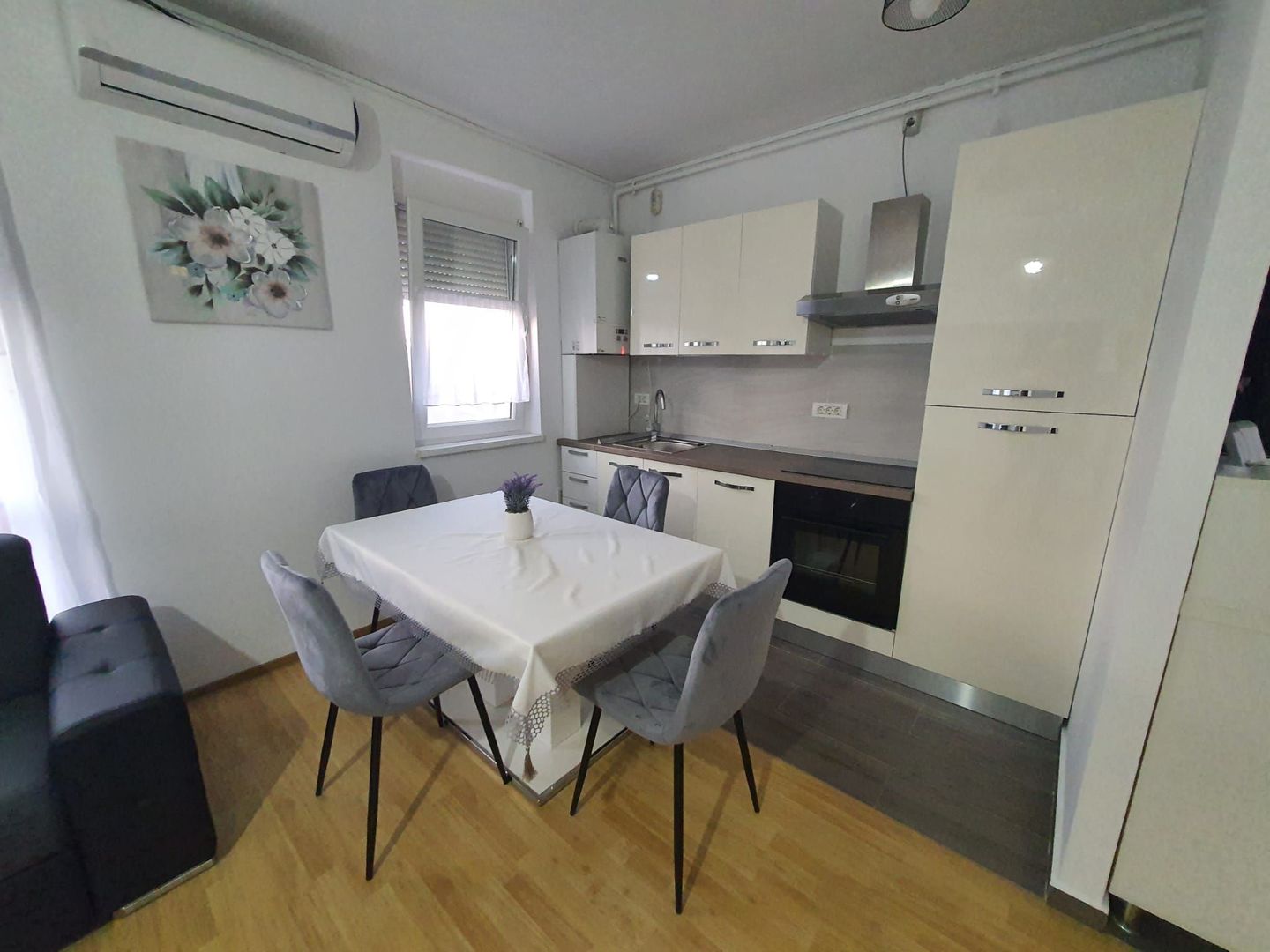 Lipovei | 3 Camere | 2 Bai | Loc de Parcare - Poză 4