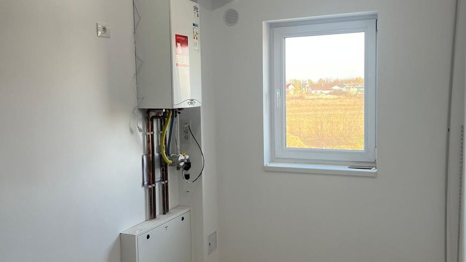 Apartament cu 3 camere de vânzare în Mosnita Noua - Poză 6