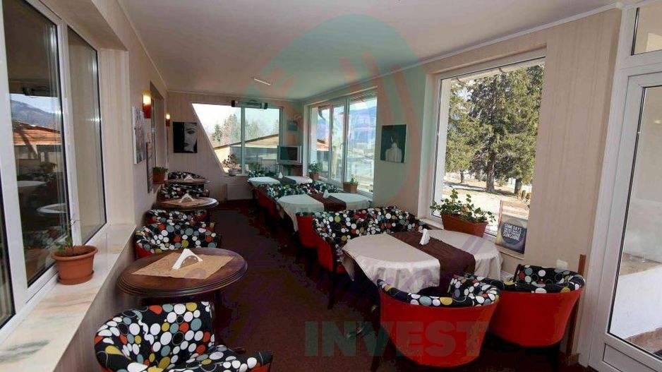 Vila cu 24 de camere cu priveliste superba ideal investitie in PREDEAL - Poză 48