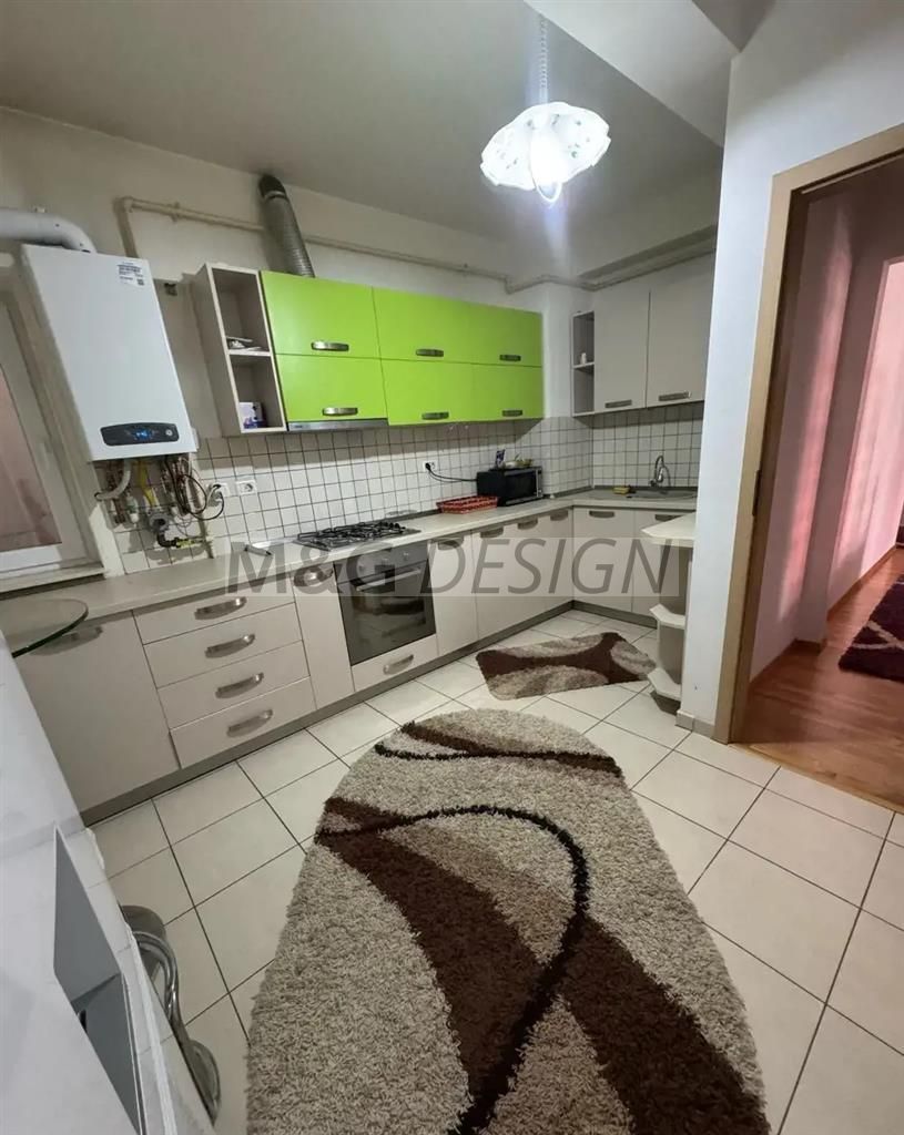 2 camere Giroc etaj 1 bucatarie separata+loc parcare - Poză 1