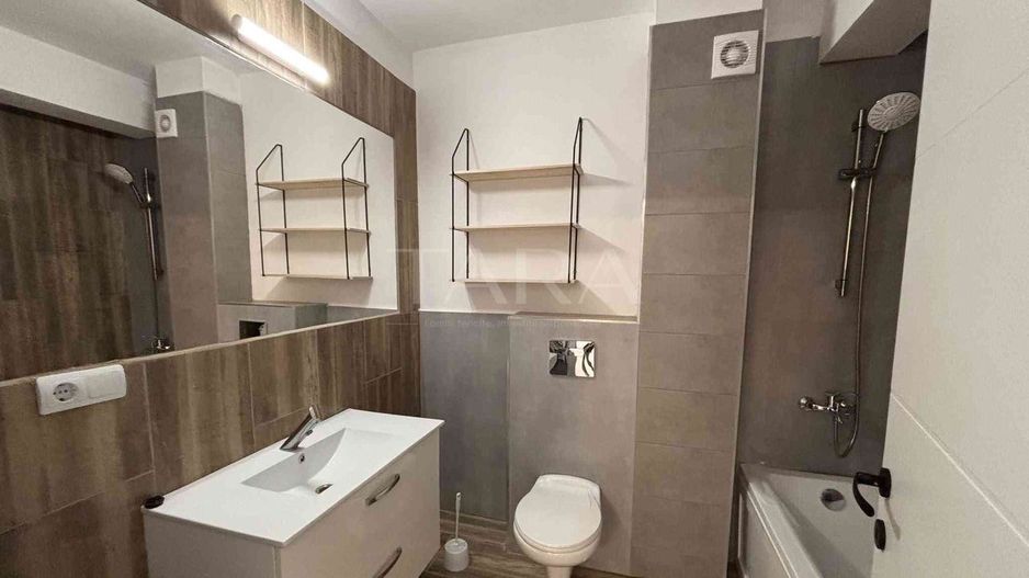 Apartament 2 camere, zona Terra, Florești, dressing, balcon 9 mp. - Poză 11