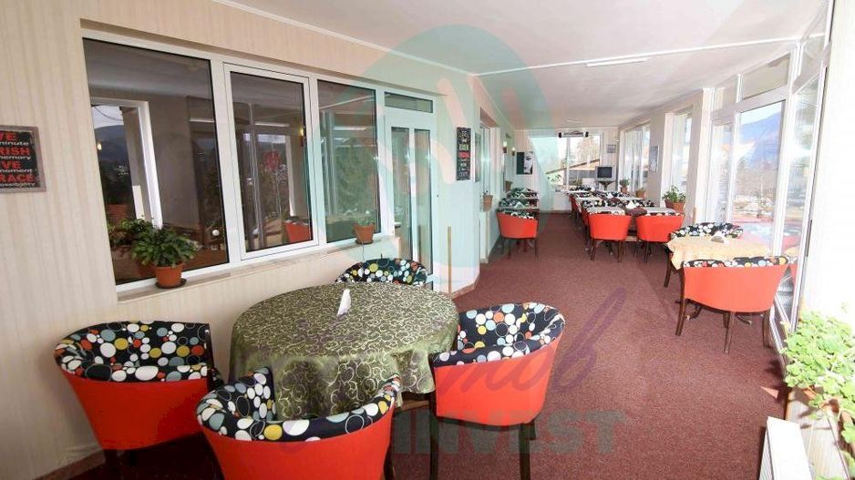 Vila cu 24 de camere cu priveliste superba ideal investitie in PREDEAL - Poză 44