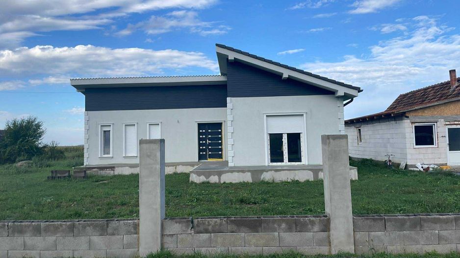 Casă de vânzare ,preț 110.000euro - Poză 1