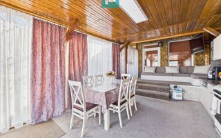 Casa cu potential multiplu in Curtici - Poză 34