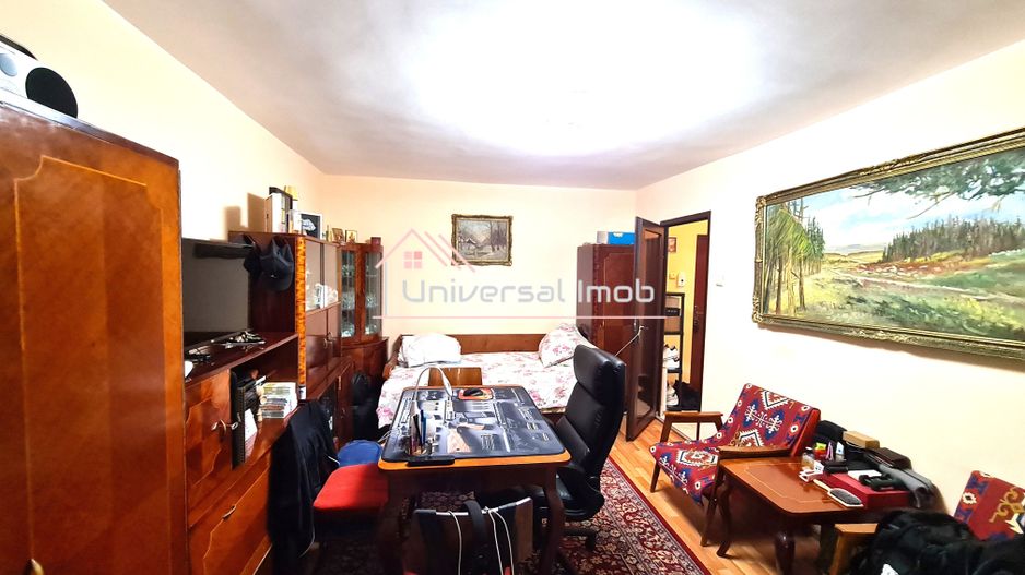 Apartament cu 2 camere decomandate, str. Parang - Poză 3