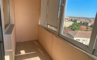 Apartament cu 3 camere de vanzare | Zona Nufarul | Oradea | - Poză 8