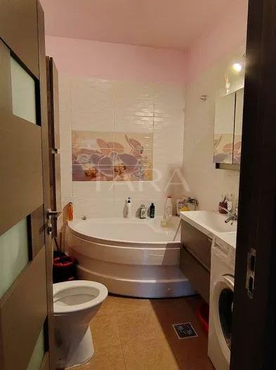Vanzare apartament cu 2 camere-Zona Parc Poligon - Poză 6