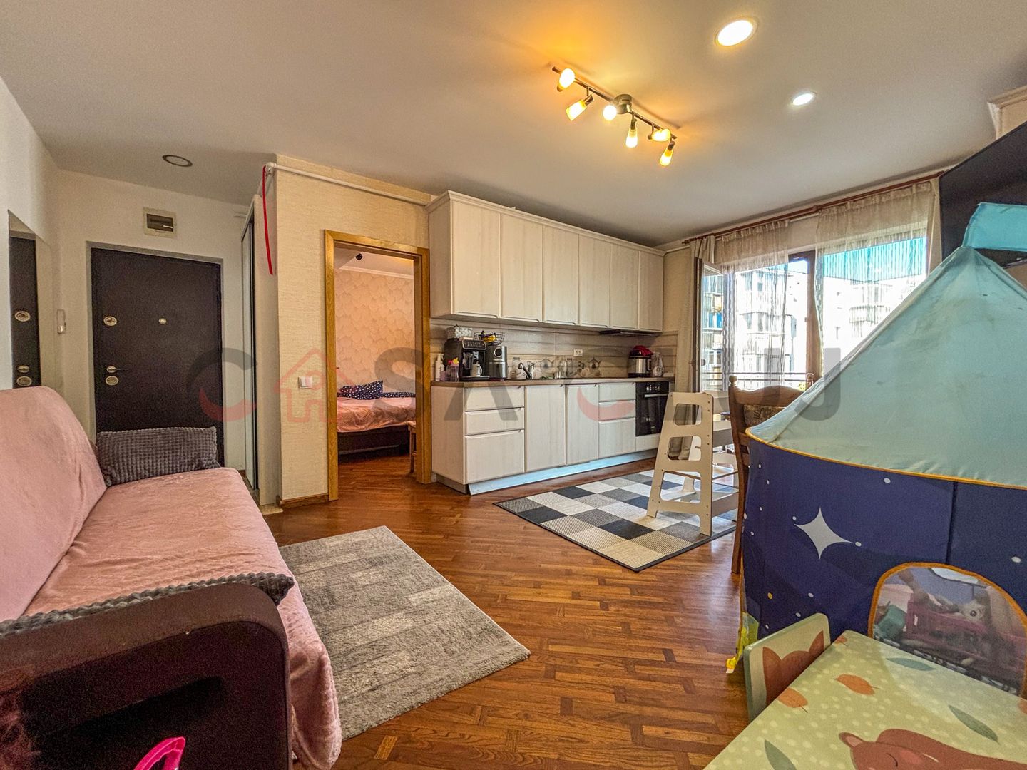 Etaj Intermediar, balcon generos, într-o zonă liniștită din Mărăști - Poză 1