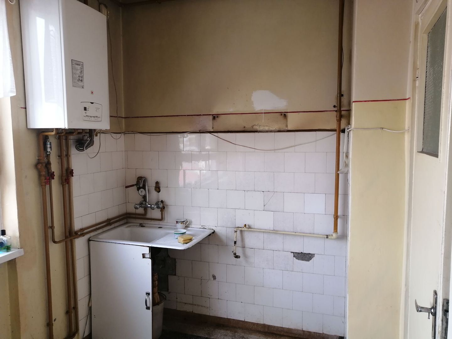 2 camere zona pietei Tractorul - Poză 11